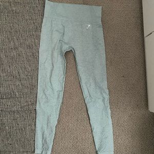 Gym shark leggings